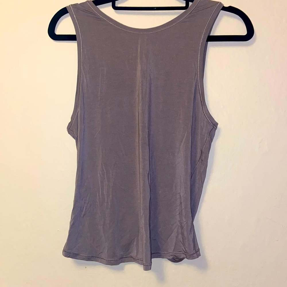 Lululemon top, size 4, brown